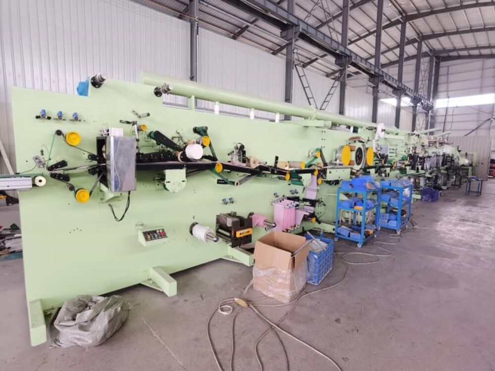 Mechanical Production Line Sanitary Pad Making Machine